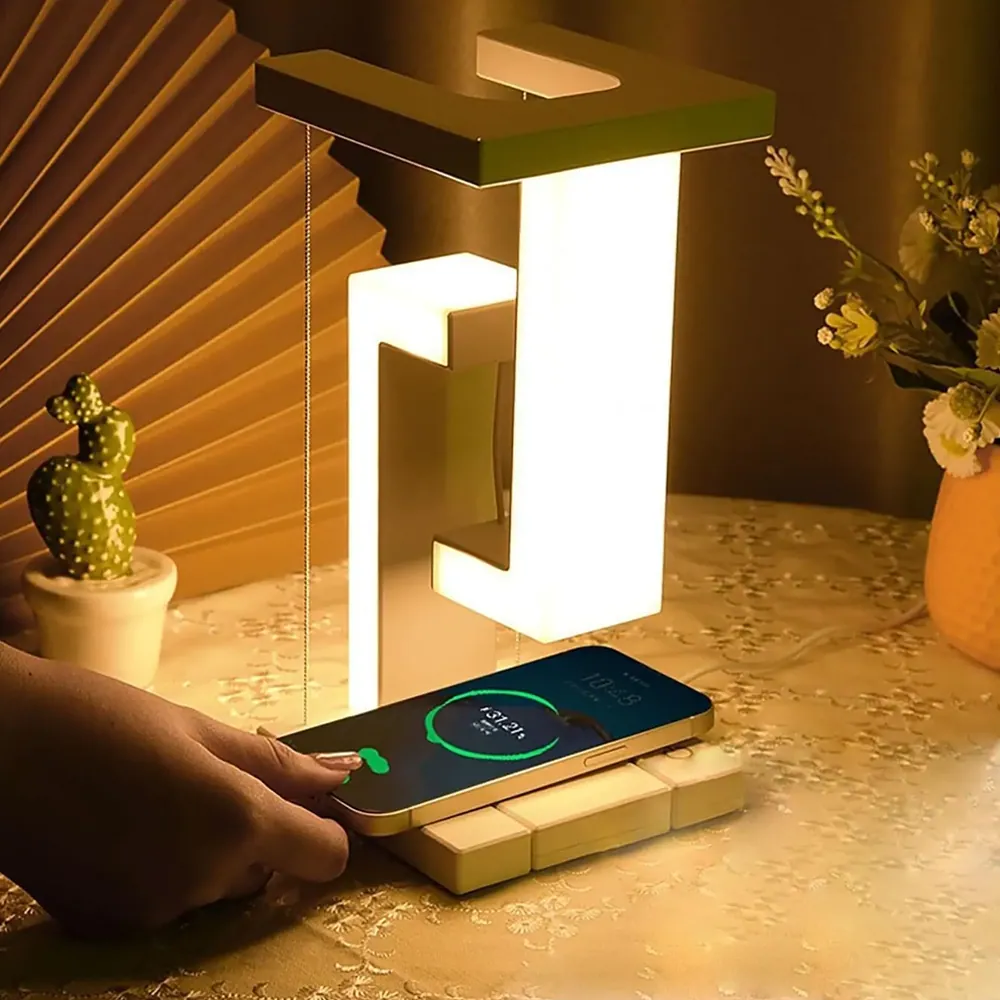 Graviti-Lamp-with-Wireless-Charger